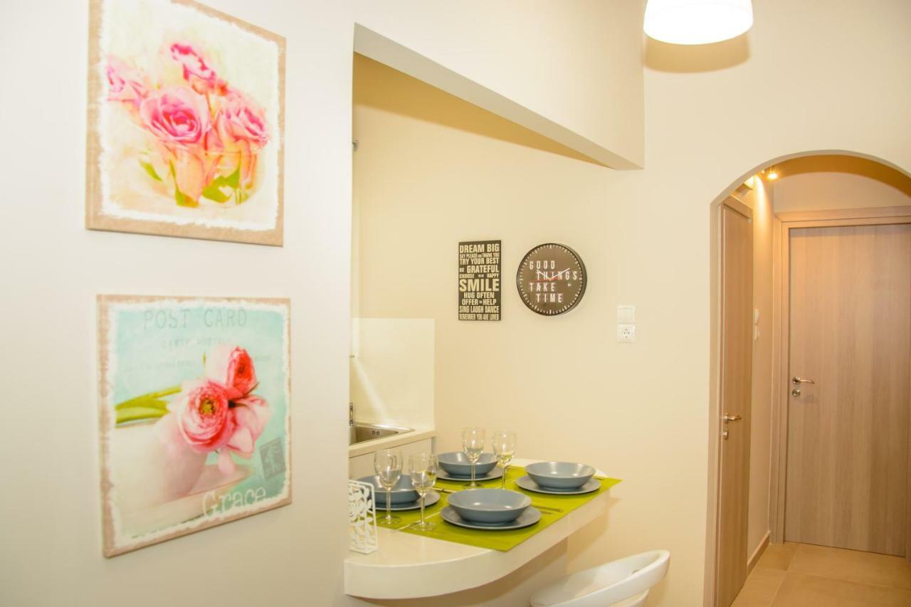 Neighborly Nest - Apartment In The Heart Of Athene Buitenkant foto